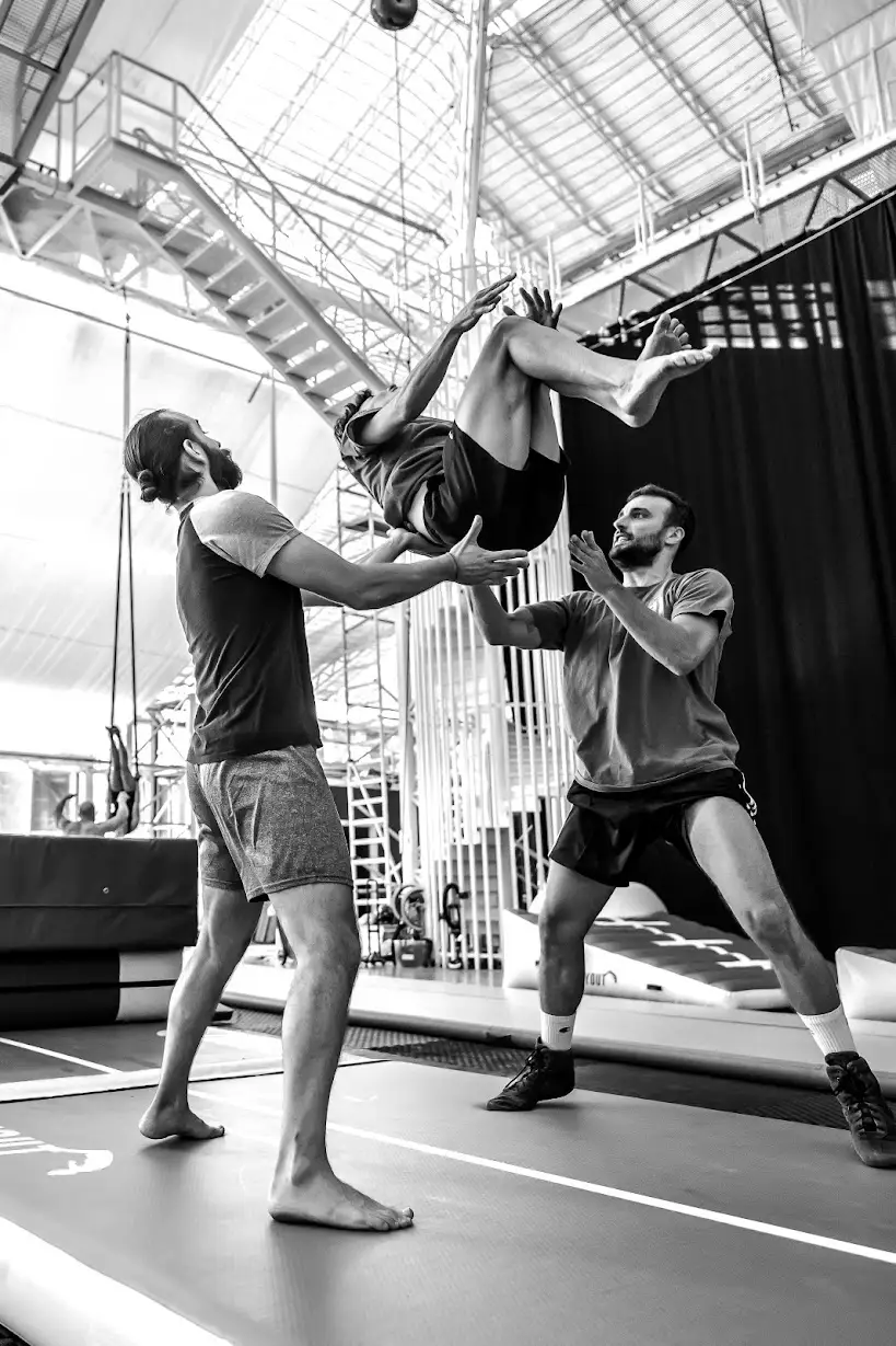 Clases de acrobacia en El Invernadero Circo (Madrid)