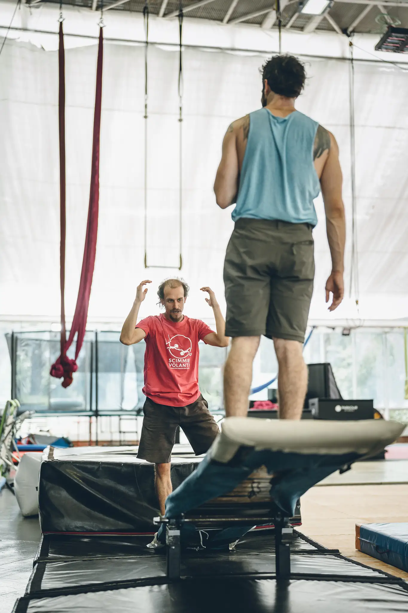 Clases de báscula coreana (acrobacia de impulso) en El Invernadero Circo (Madrid)